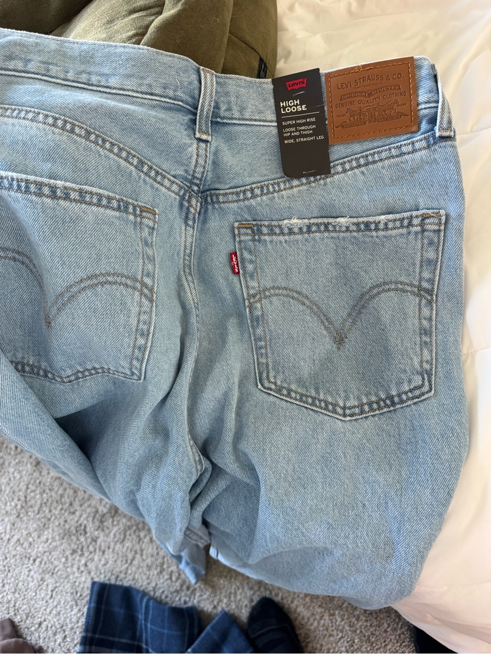 Levi's Light Blue Women's Jeans- high loose - Picture 3 of 3
